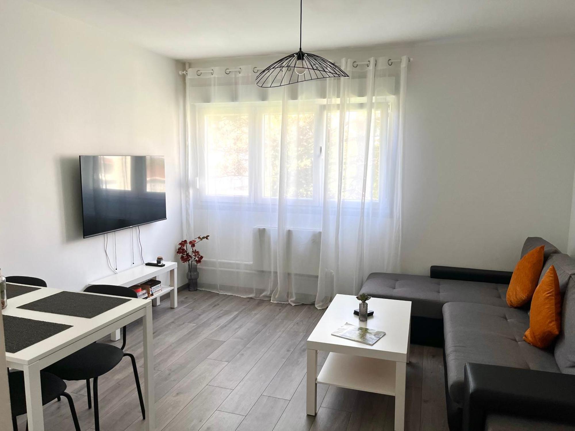 Appartement Renove - Vandoeuvre Les Nancy Экстерьер фото